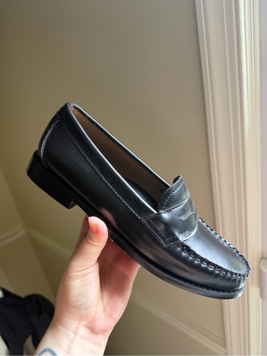 G.H. Bass & Co. Shoes - Women’s Black Leather Penny Loafers